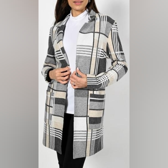 Frank Lyman Design Sweaters - Frank Lyman  - Knit Throwover -Beige/Grey Size 12